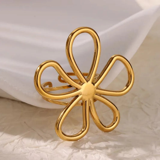 Bague Fleur Ajourée Dorée – Acier Inoxydable 304